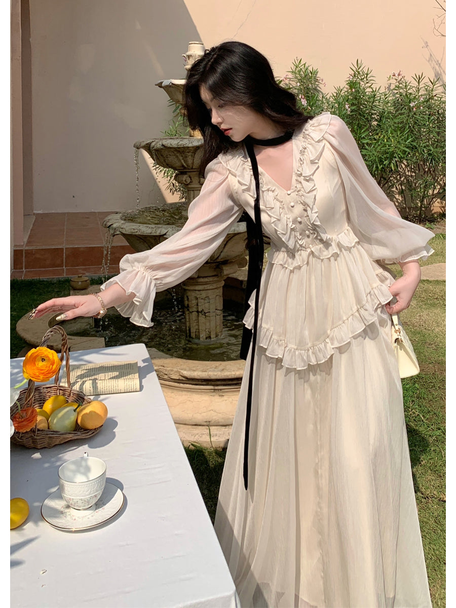 Tang Gongzi Palace-style French white dress, high-end sense, niche ruffle waist, drape, fairy long dress.