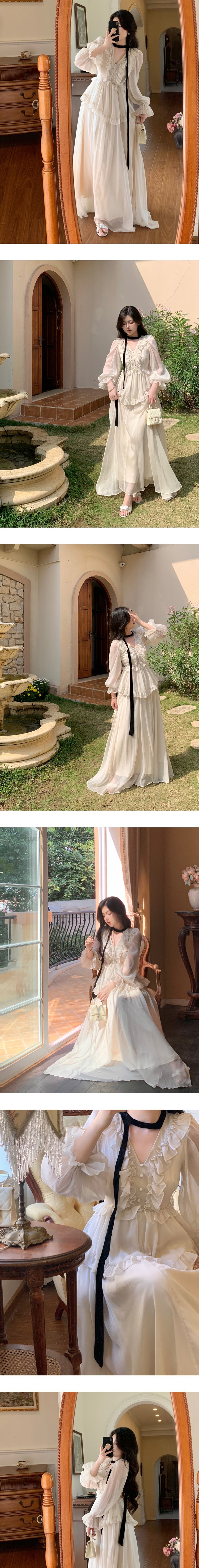 Tang Gongzi Palace-style French white dress, high-end sense, niche ruffle waist, drape, fairy long dress.