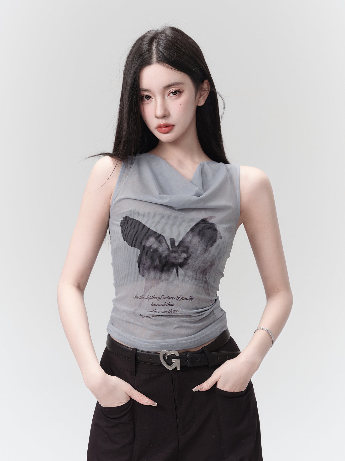 fragileheart Frequency of Lovesickness Butterfly Printed T-shirt Sweet and Spicy Unique V-neck Top