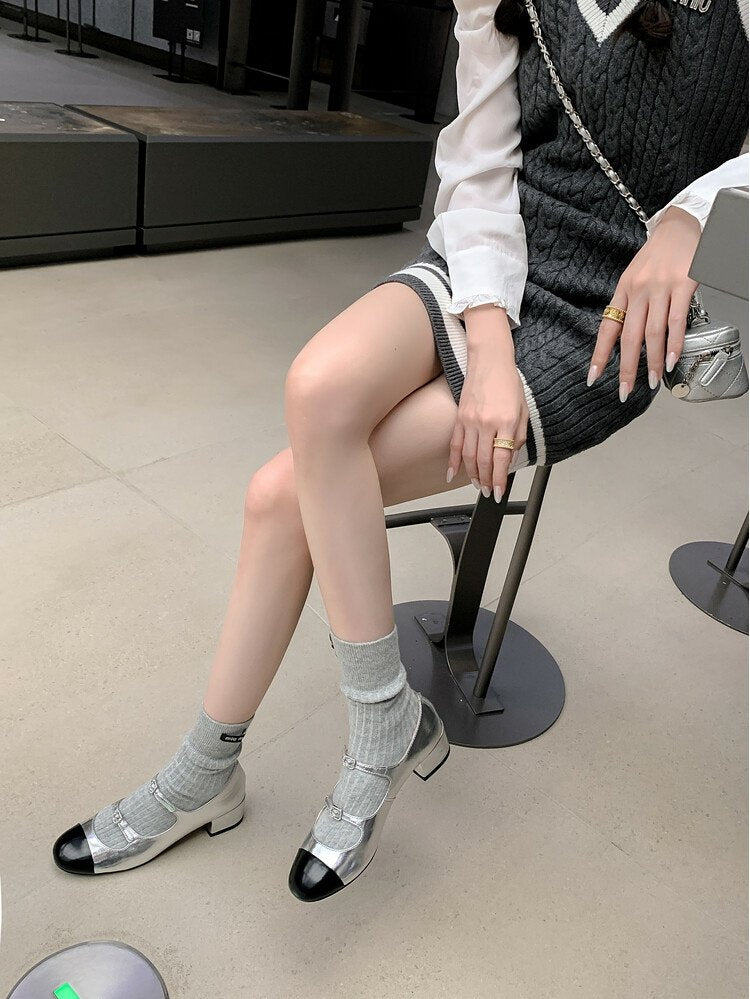 This is the ultimate Chanel style! French vintage double diamond buckle Mary Jane shoes, genuine leather patchwork shallow mouth thick mid-heel single shoes for women.