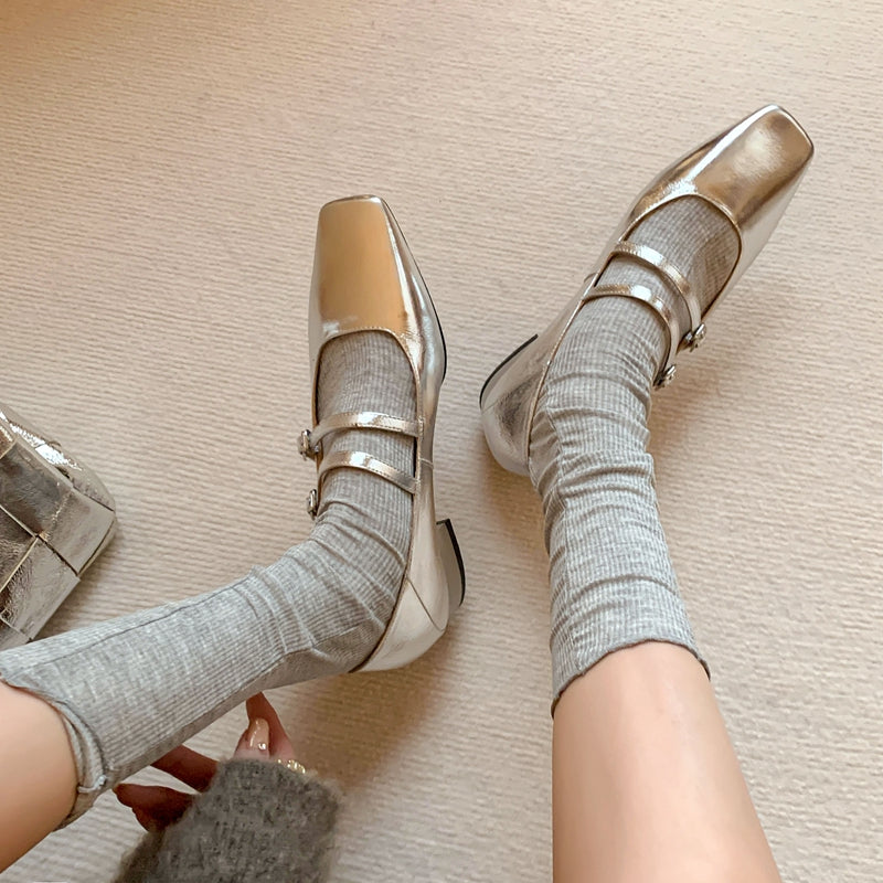 French-style high-end silver Mary Jane shoes for women, featuring a refined square toe and a single buckle thick heel shallow mouth single shoe.