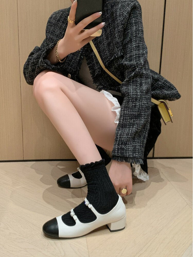 This is the ultimate Chanel style! French vintage double diamond buckle Mary Jane shoes, genuine leather patchwork shallow mouth thick mid-heel single shoes for women.