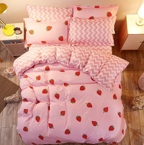 Kawaii Strawberry Zigzag Bedding Set