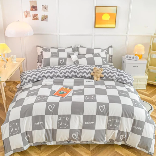 Gray Bear Checkered Bedding Set