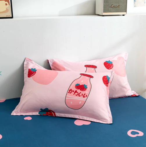 Japanese Strawberry Hearts Pink Cream Bedding Set