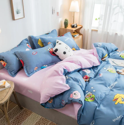 Land of Puppets Bedding Set