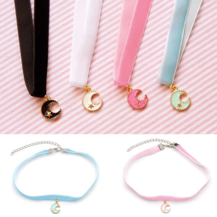 [Clearance] Lolita Crescent Moon Velvet Choker