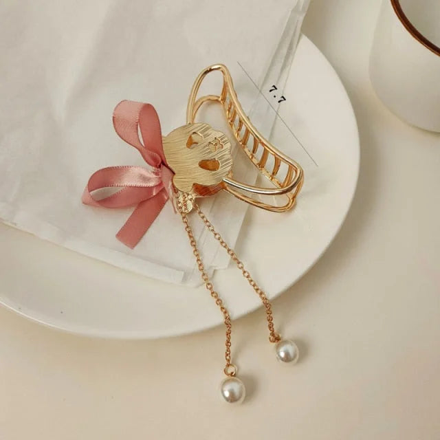 Hollow Out Butterfly Heart Tassel Metal Silver Hair Clip