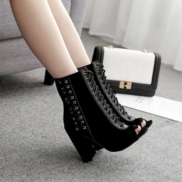 Black Gothic Laced High Heels Boots