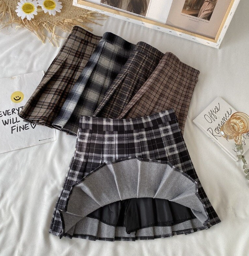 Vintage Plaid Mini Skirt With Shorts