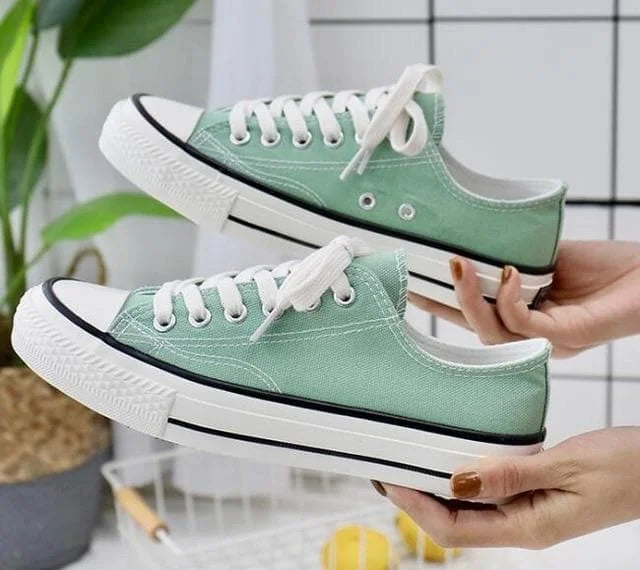 Low Top Canvas Shoes Men/Women Fashion Sneakers